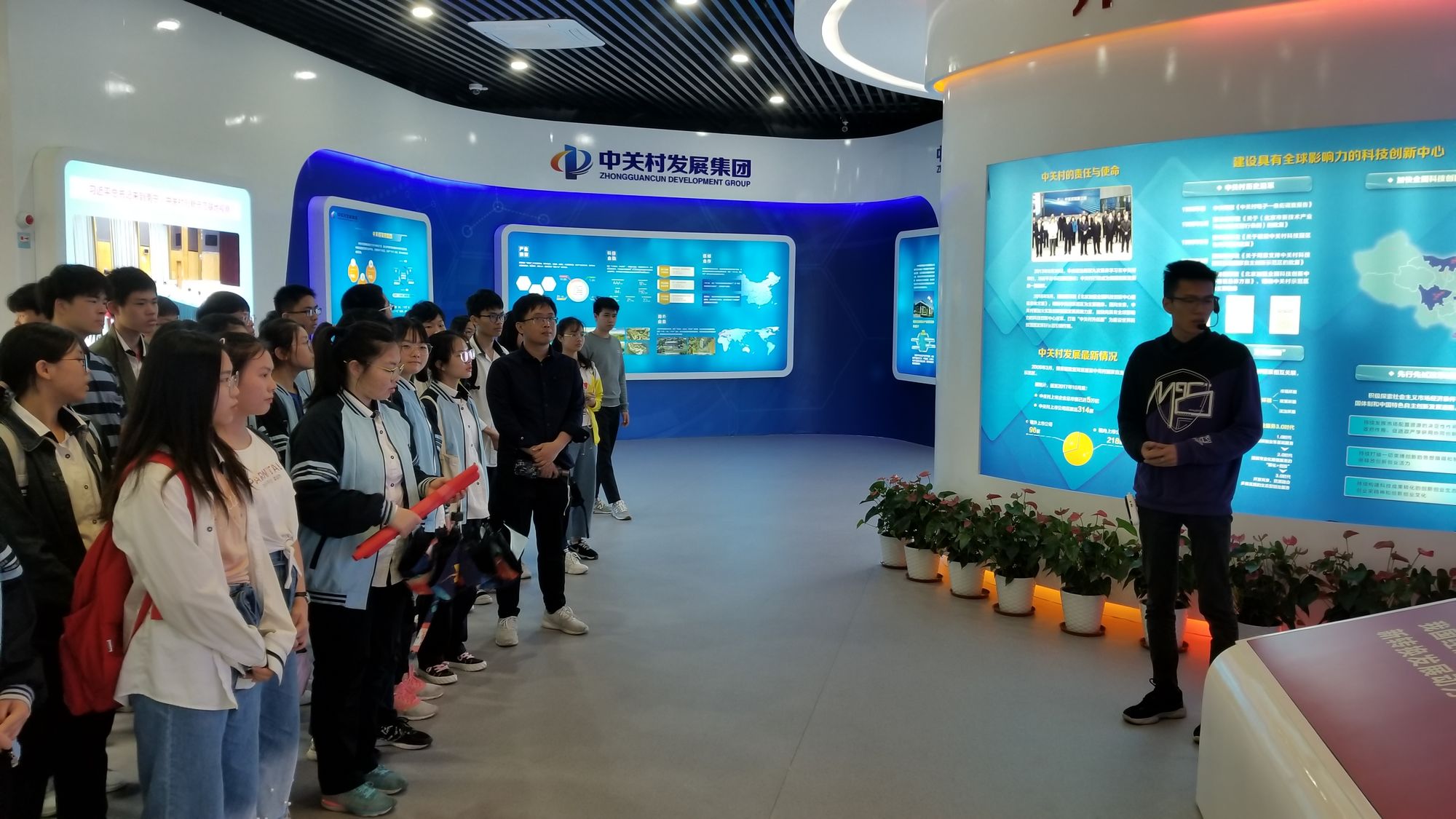 西安科技技師學院學費_西安高新科技職業學院學費_高新學院?？茖W費