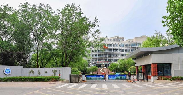 臨沂私立初中排名_臨沂初中學校排名_臨沂化妝學校排名