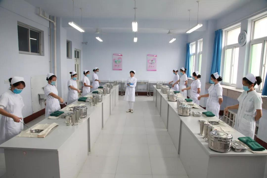 承德職業護理學院幾年制_承德護理職業學院 衡水衛生學校_承德護理職業學院實驗室