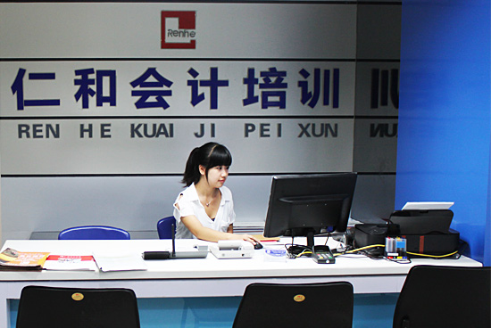 考編保過(guò)班為什么能包過(guò)_0基礎(chǔ)學(xué)位英語(yǔ)保過(guò)班_會(huì)計(jì)零基礎(chǔ)保過(guò)班