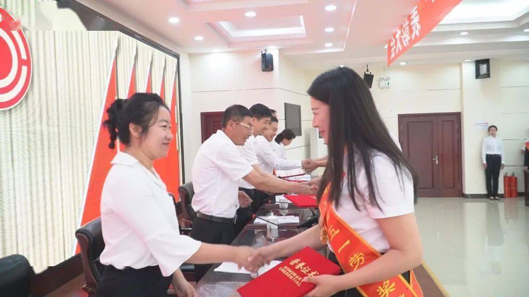 東莞塘廈會(huì)計(jì)班培訓(xùn)_會(huì)計(jì)培訓(xùn)班一般多少錢_初級(jí)會(huì)計(jì)班培訓(xùn)網(wǎng)校