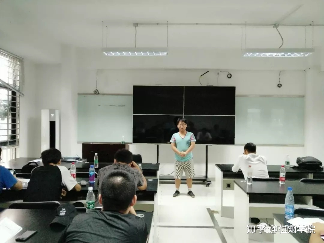 金融碩士專業(yè)介紹_國(guó)際金融學(xué)專業(yè)介紹_金融信息管理專業(yè)介紹