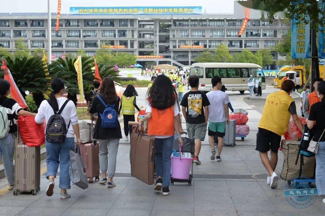 河南大學2019新生開學時間_2023大一新生開學時間_2016高校新生開學時間
