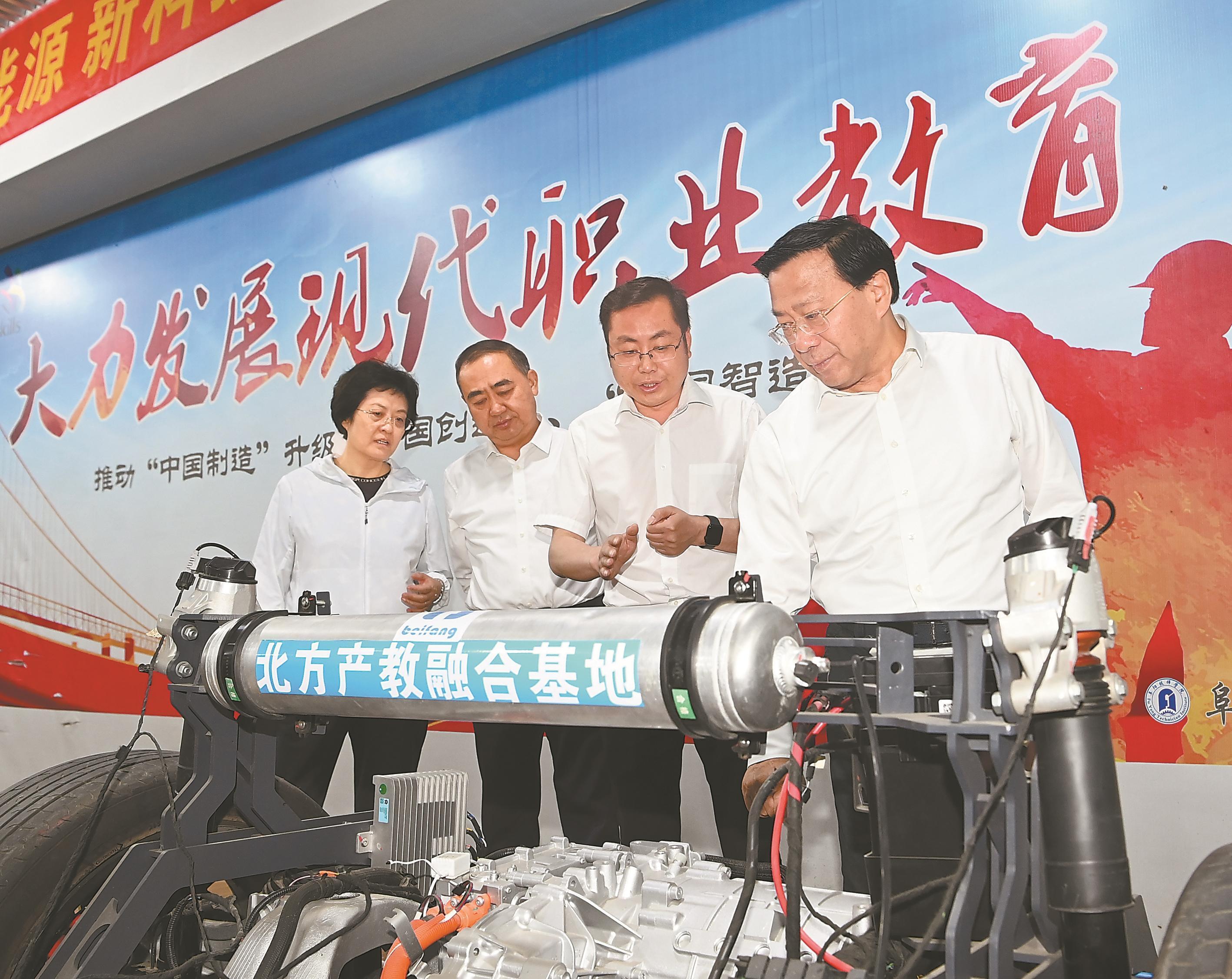 西安建筑技師學(xué)院是什么學(xué)歷_西安建筑工程技師學(xué)院就業(yè)率_西安建筑工程技師學(xué)院