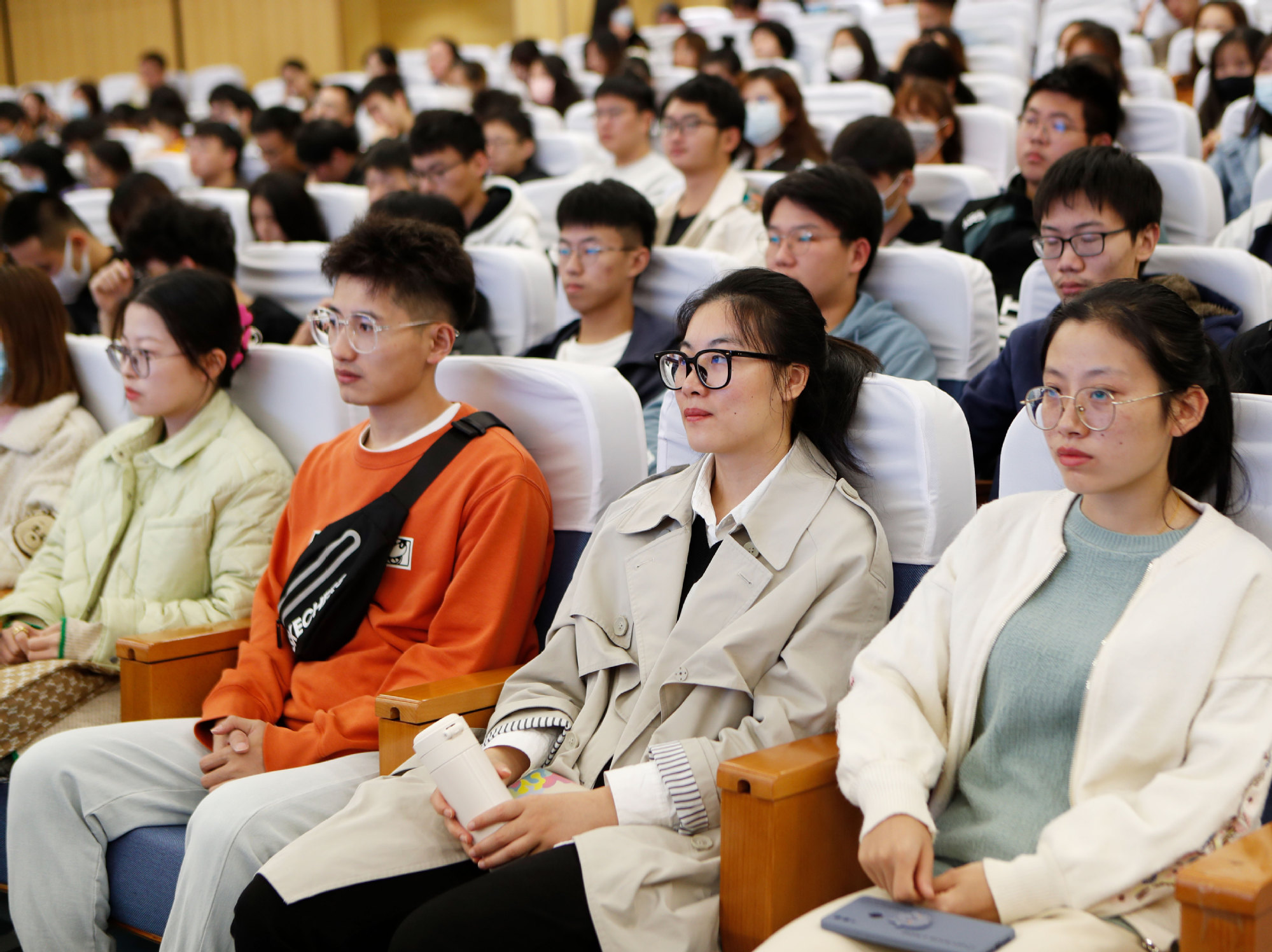 創新驅動質量引領_國內最好的舞蹈學院_延安大學西安創新學院分數線