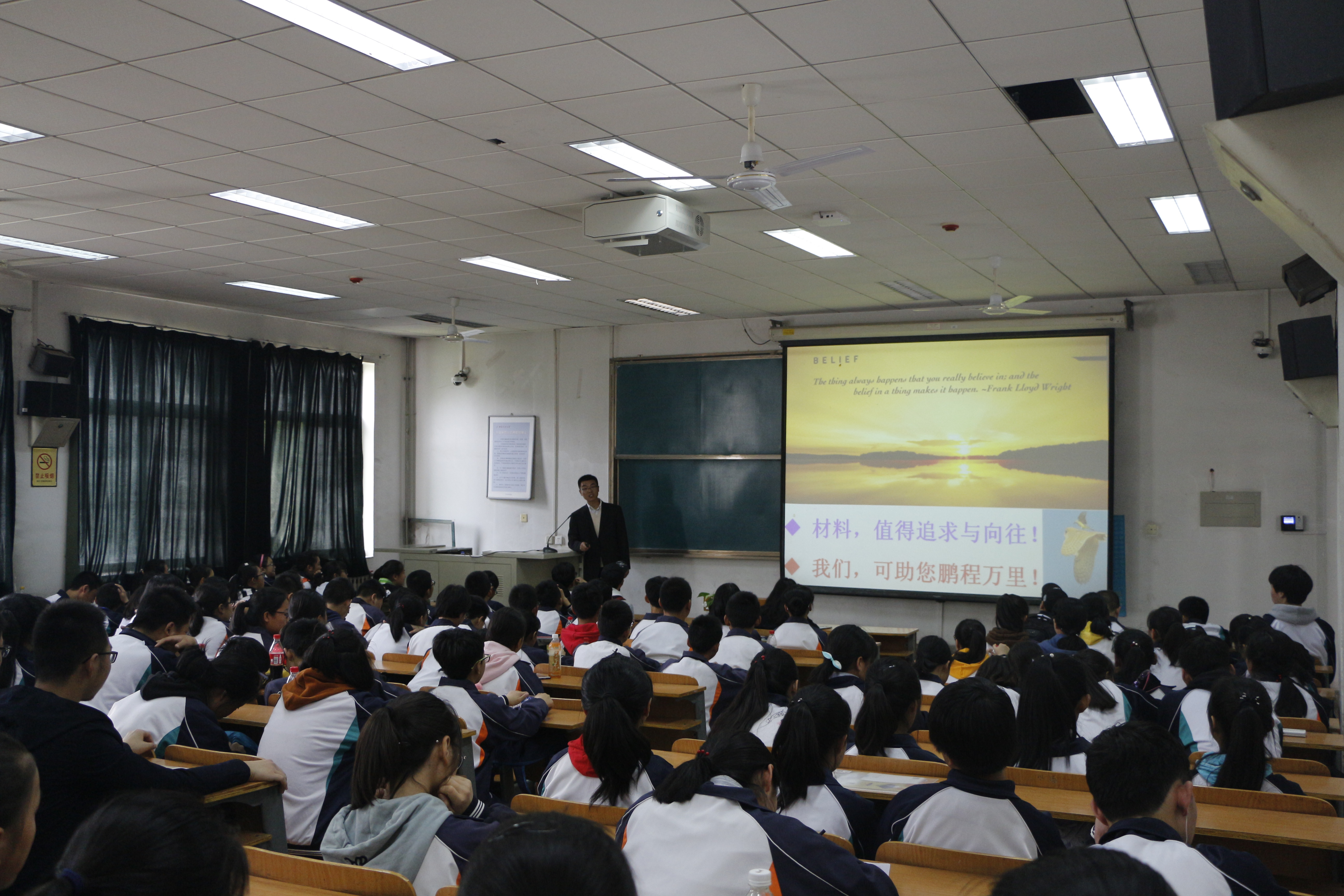 海南中專幼師學校_幼師中專學校_南寧中專幼師學校