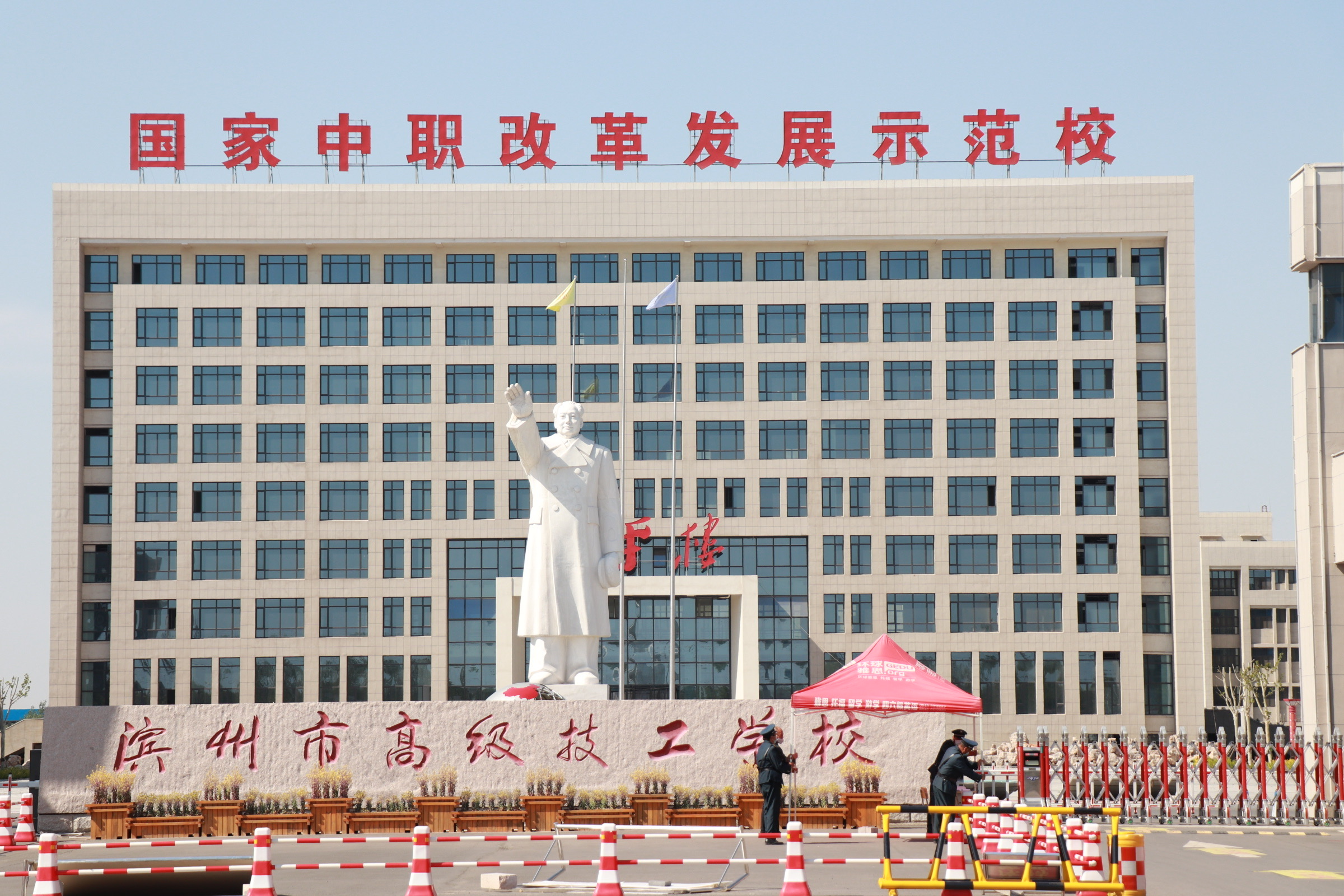 湖南技工證辦理_幼師專業學校_湖南獵鷹技工學校