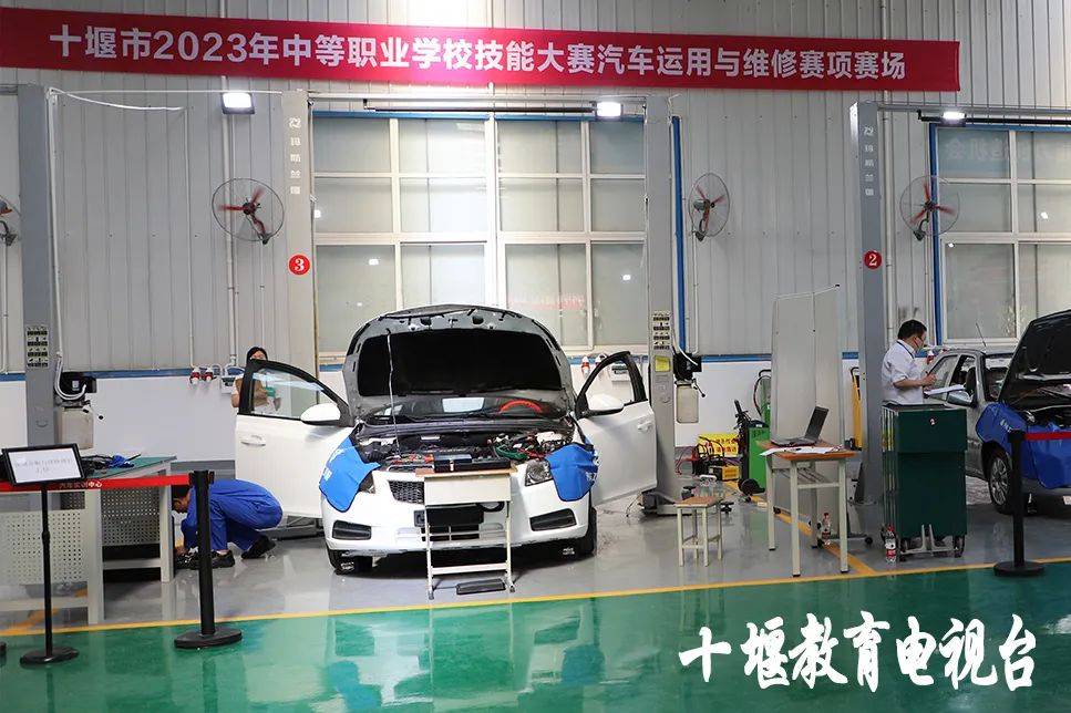 寧夏工業(yè)職業(yè)學(xué)院_寧夏工業(yè)職業(yè)學(xué)院教師招聘_寧夏工業(yè)職業(yè)學(xué)院招生簡(jiǎn)章
