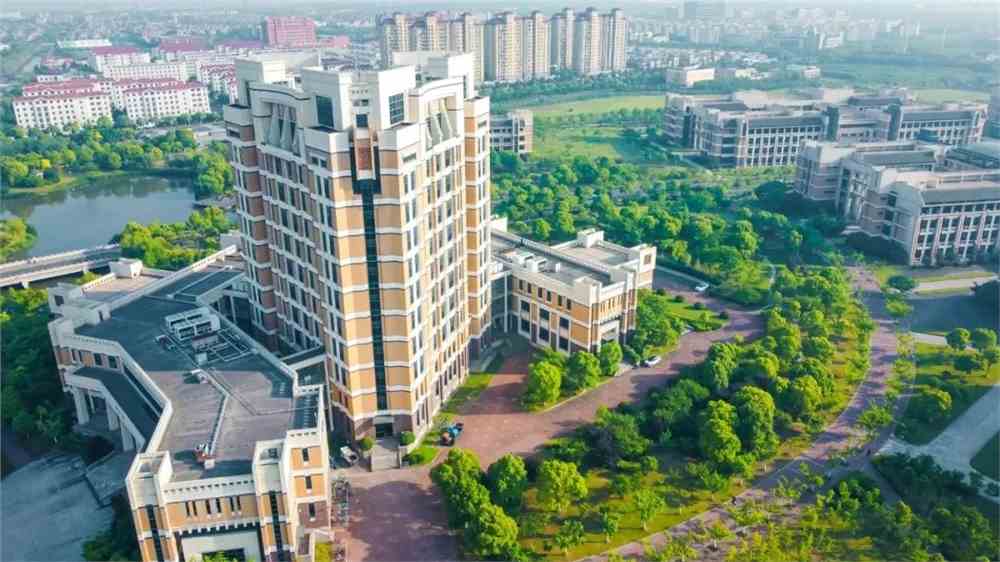 南京中醫藥大學翰林學院宿舍_南京醫科大學翰林學院宿舍_南京中醫藥大學翰林學院宿舍樓