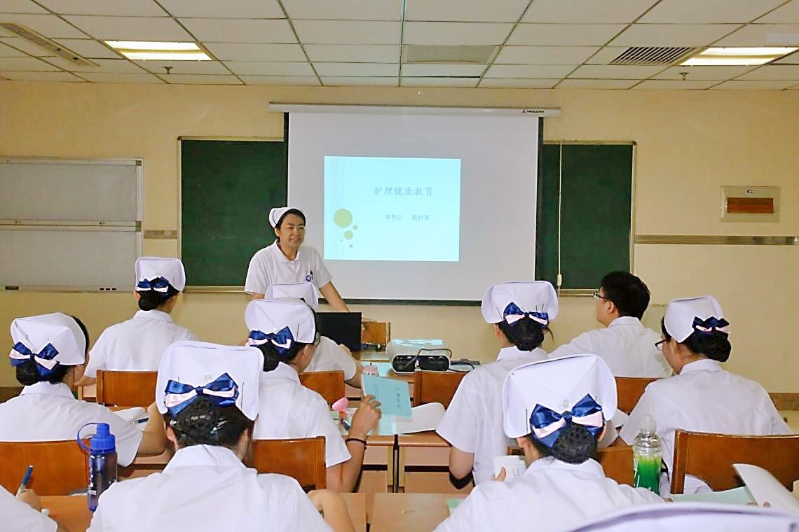 崗位職責護士長_護士長工作責任_護士長工作職責
