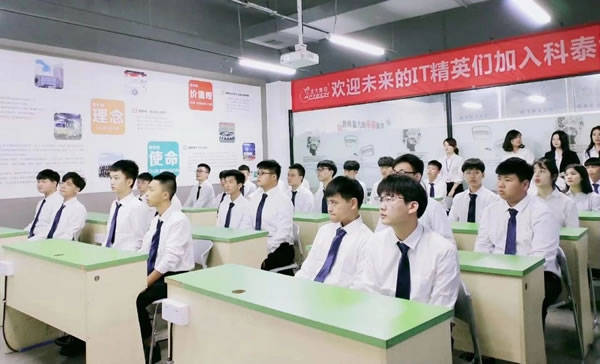 中專技術學校_中專中技_中專技術學校是什么意思