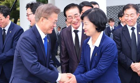 文在寅支持率繼續上漲_文在寅支持率_文在寅支持率上升