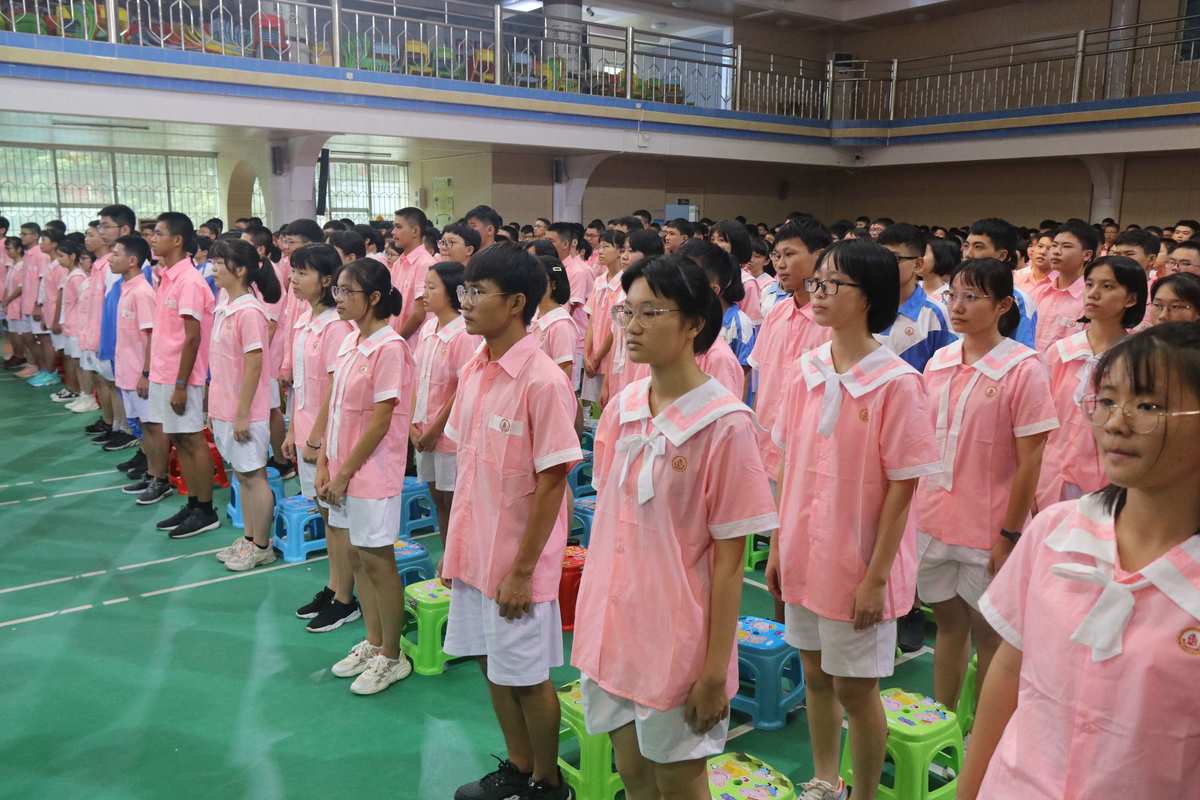 華南師范大學(xué)附屬中學(xué)_華南師范大學(xué)附屬中學(xué)有多大