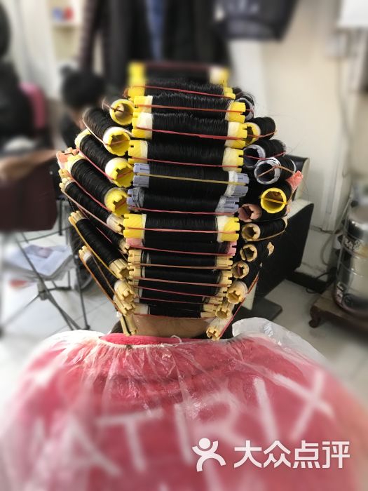 學理發到底掙不掙錢_學理發到哪里學_學理發到哪個學校學比較好