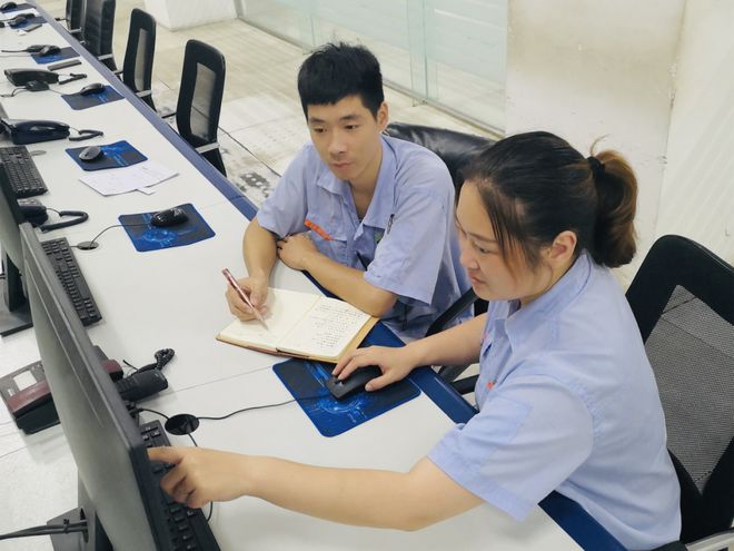 現(xiàn)在學(xué)修車有前途嗎_現(xiàn)在學(xué)修車行業(yè)怎么樣_前途修車學(xué)現(xiàn)在有工資嗎