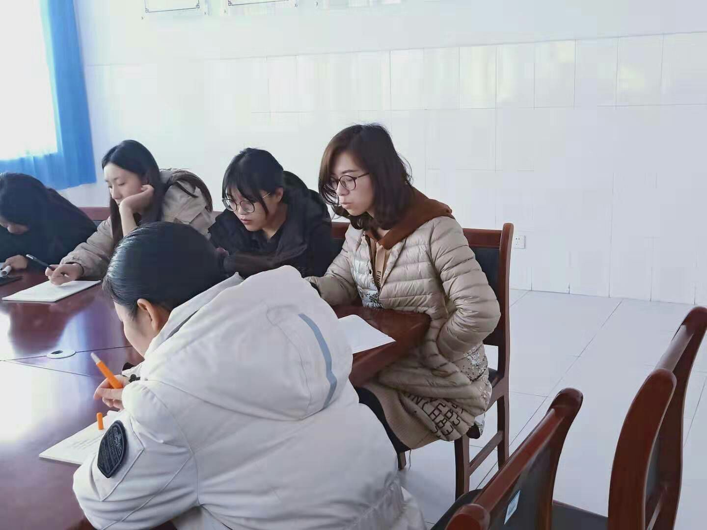 雅思英語考試試題_雅思考試英語試題一樣嗎_雅思英語卷子