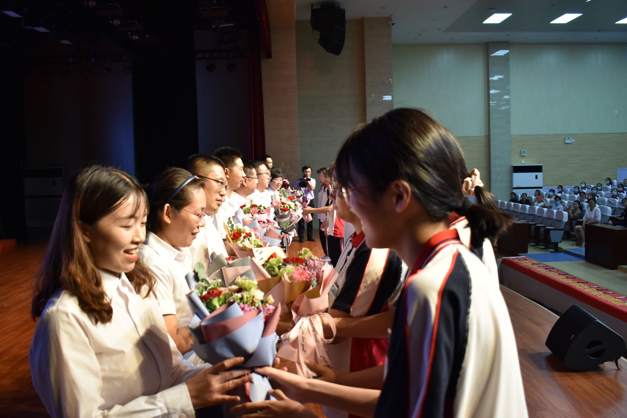 寫給老師的話范文_寫給老師的寫話怎么寫_寫給老師的話