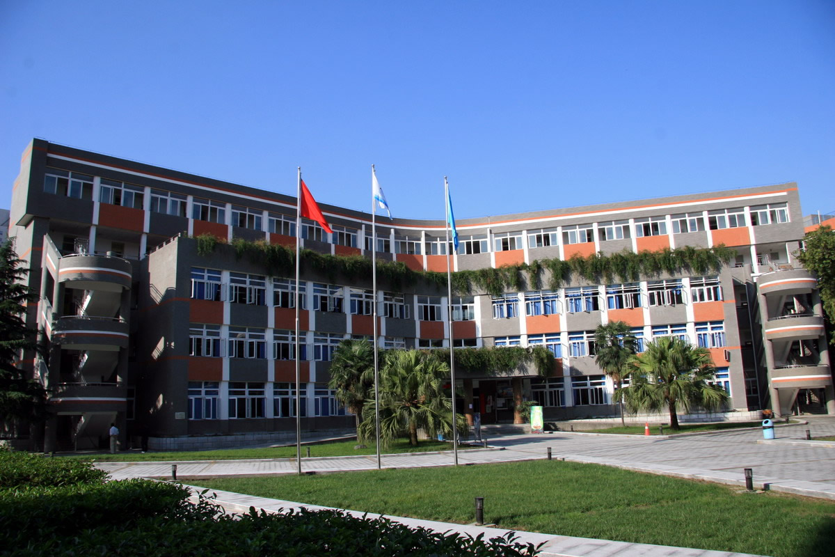 德陽外國語官網_四川德陽外國語學校怎么樣_四川德陽外國語學校