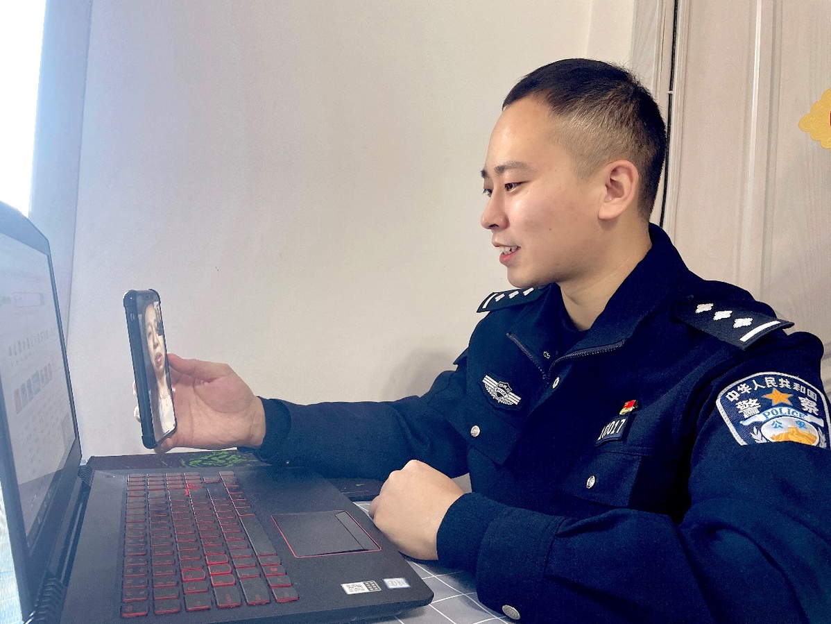 中國留學(xué)生嚴(yán)俊_中國留學(xué)生嚴(yán)曉琴_中國留學(xué)生范