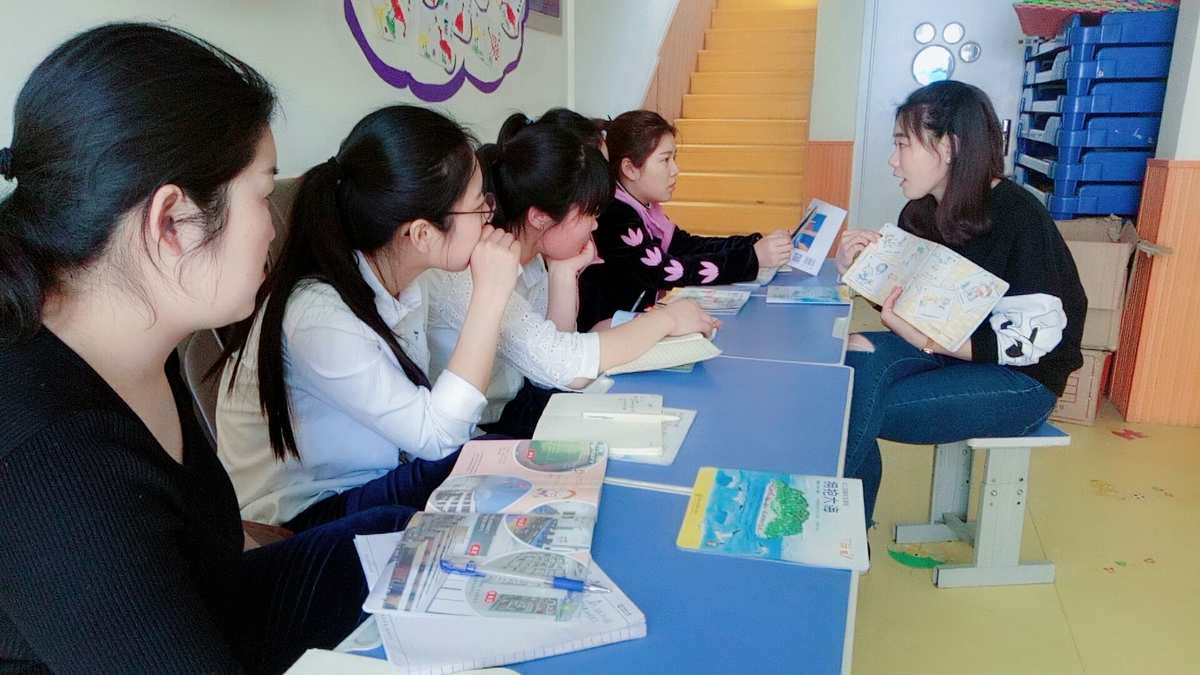 中班上期班務工作計劃_中班班務上學期計劃_中班班務上學期工作計劃