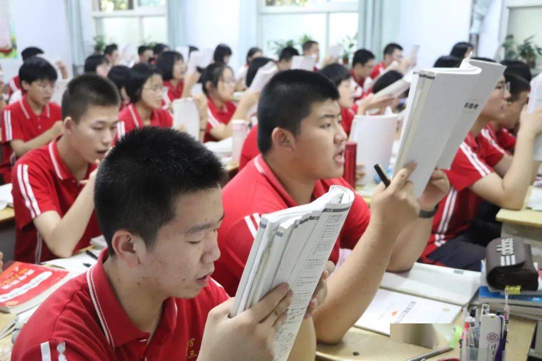 高三激勵短句唯美_家長對孩子高三激勵短句_高三激勵短句