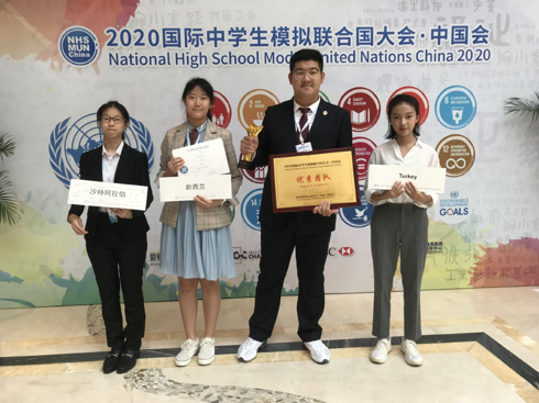 西班牙中國留學生被殺_西班牙4名中國留學生確診_西班牙留學生疫情