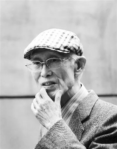 名人作文素材_關(guān)于名人的作文_名人作文素材積累摘抄大全