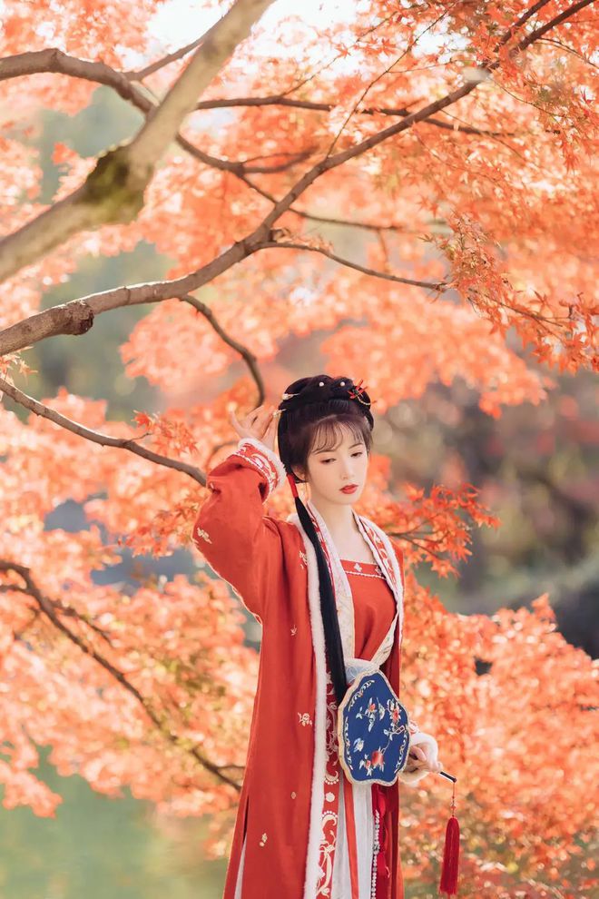 赤鬼城和紅葉祭的區(qū)別_紅葉祭的養(yǎng)殖方法_古北水鎮(zhèn)紅葉祭