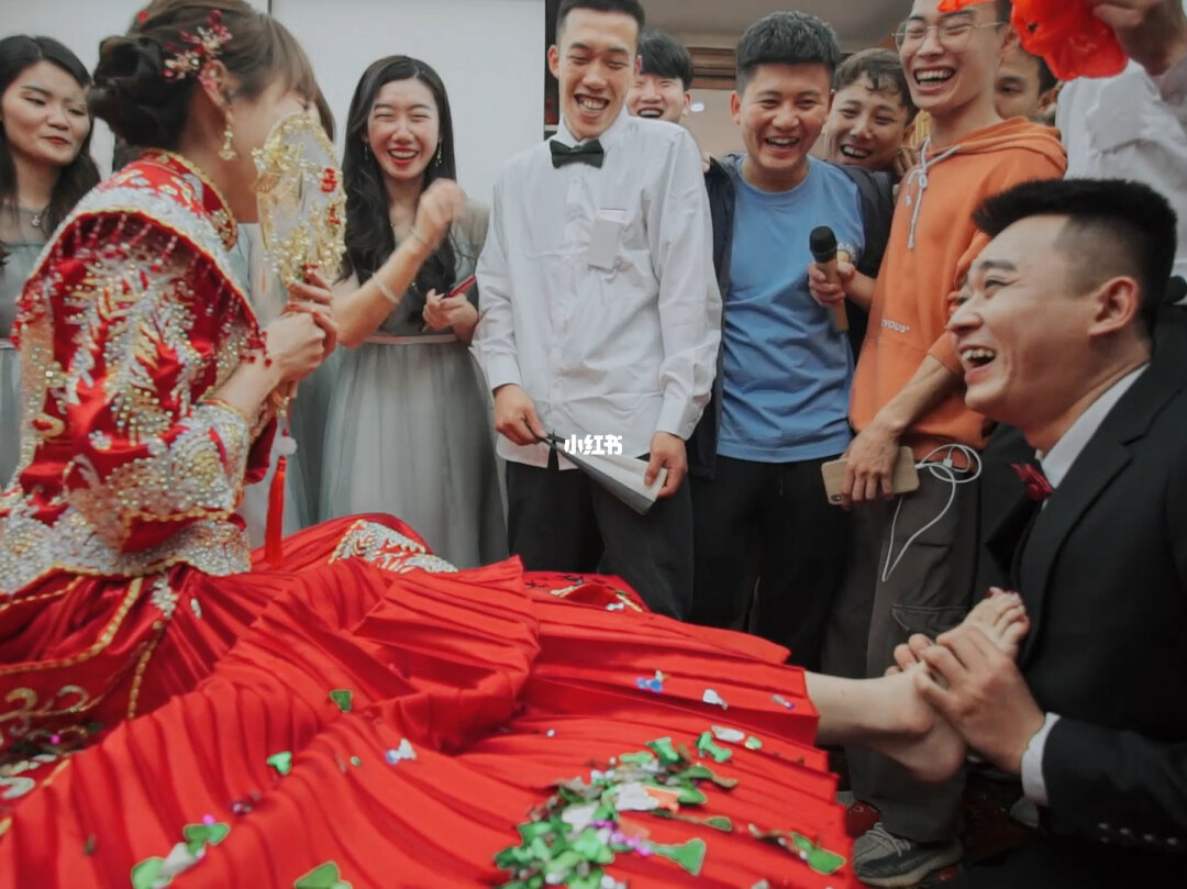 婚禮主持司儀臺詞大全_婚禮司儀經典主持詞_婚禮司儀主持詞