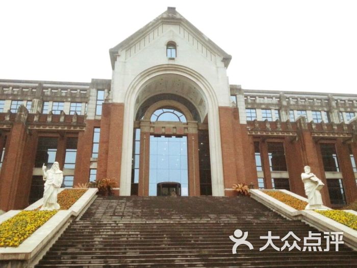 蘭州理工大學圖書館_蘭州市圖書館搬遷到哪了_蘭州圖書館營業時間