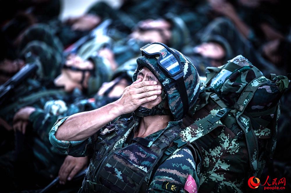 特種兵度假_特種兵旅游為何出圈_特種兵環游世界