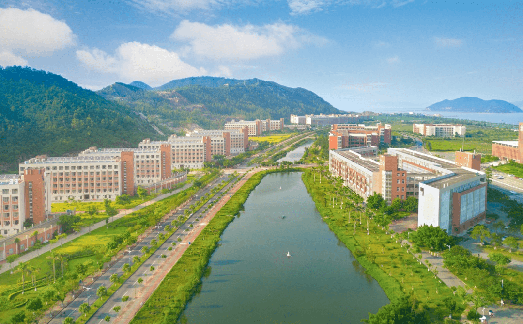 吉林大學(xué)珠海學(xué)院本科_吉林大學(xué)珠海學(xué)院本a還是本b_吉林大學(xué)珠海校區(qū)幾本