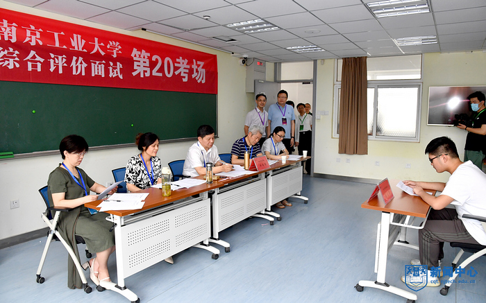 大學生六級報考_大學生英語六級報名_六級報名英語大學生能報嗎