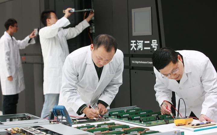 哈爾濱工程學(xué)院研究生招生簡章_哈爾濱院大學(xué)工程研究生好考嗎_哈爾濱工程大學(xué)研究生院