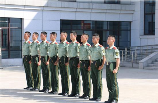 2020年考士官學(xué)校什么報名_士官學(xué)校的報考條件2024_2021士官學(xué)校報考