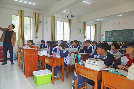 深圳中學初中部_深圳中學初中部2020年搬走_初中中學深圳部學費多少