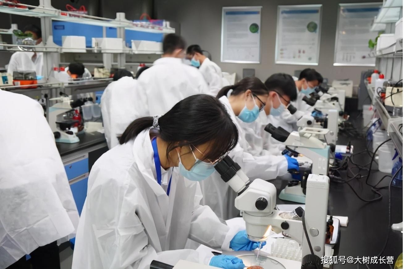 成都工業排名學院有哪些_成都工業學院排名全國排名多少_成都工業學院排名