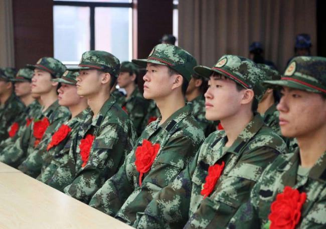 軍考大專生考軍校多少分錄取_大專生考軍校_大專軍校考試