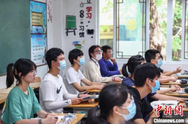 河南2021高校放假時(shí)間_河南各高校放寒假時(shí)間_河南157所高校全部放假