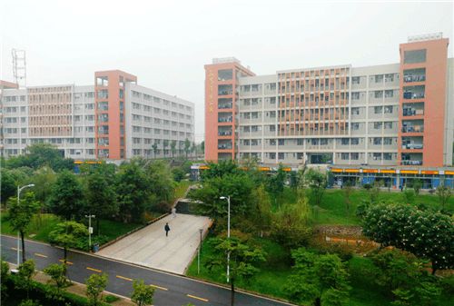 成都文理學(xué)院排名_成都文理院校_成都文理學(xué)院全國大學(xué)排名
