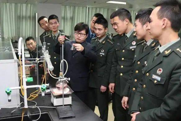 炮兵指揮學院院歌_指揮炮兵學院是軍校嗎_第二炮兵指揮學院