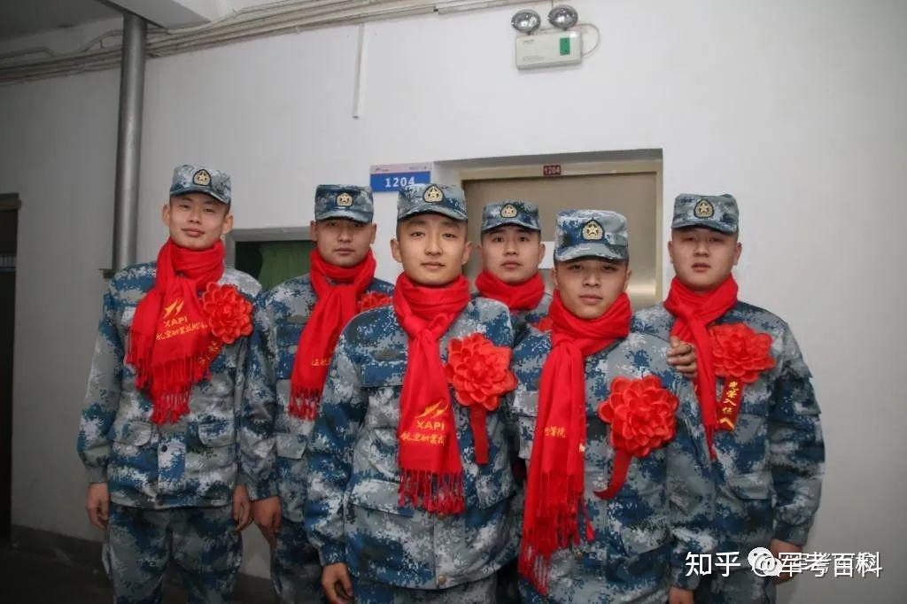 定向士官培養(yǎng)學校分數(shù)線_好定向士官培養(yǎng)嗎_定向培養(yǎng)士官好不好