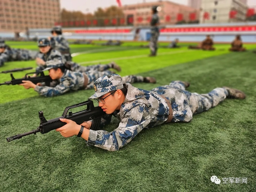 國防大學招生條件女生_國防招生女生大學條件是什么_國防生招收女生嗎