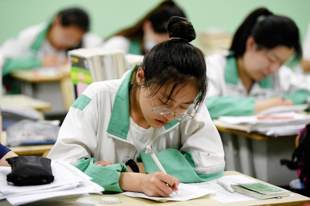 2024年高考總分是多少_2022年高考總分怎么算_2021年高考當總分