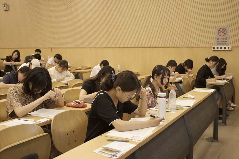 中考考生考試時要注意的事項_事項中招考試注意什么_中招考試注意事項