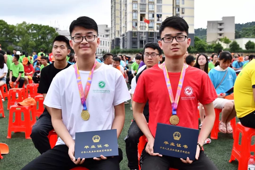 湖北省畢業(yè)生就業(yè)指導(dǎo)中心地址_湖北省高校畢業(yè)生就業(yè)指導(dǎo)中心_湖北畢業(yè)生就業(yè)指導(dǎo)服務(wù)中心