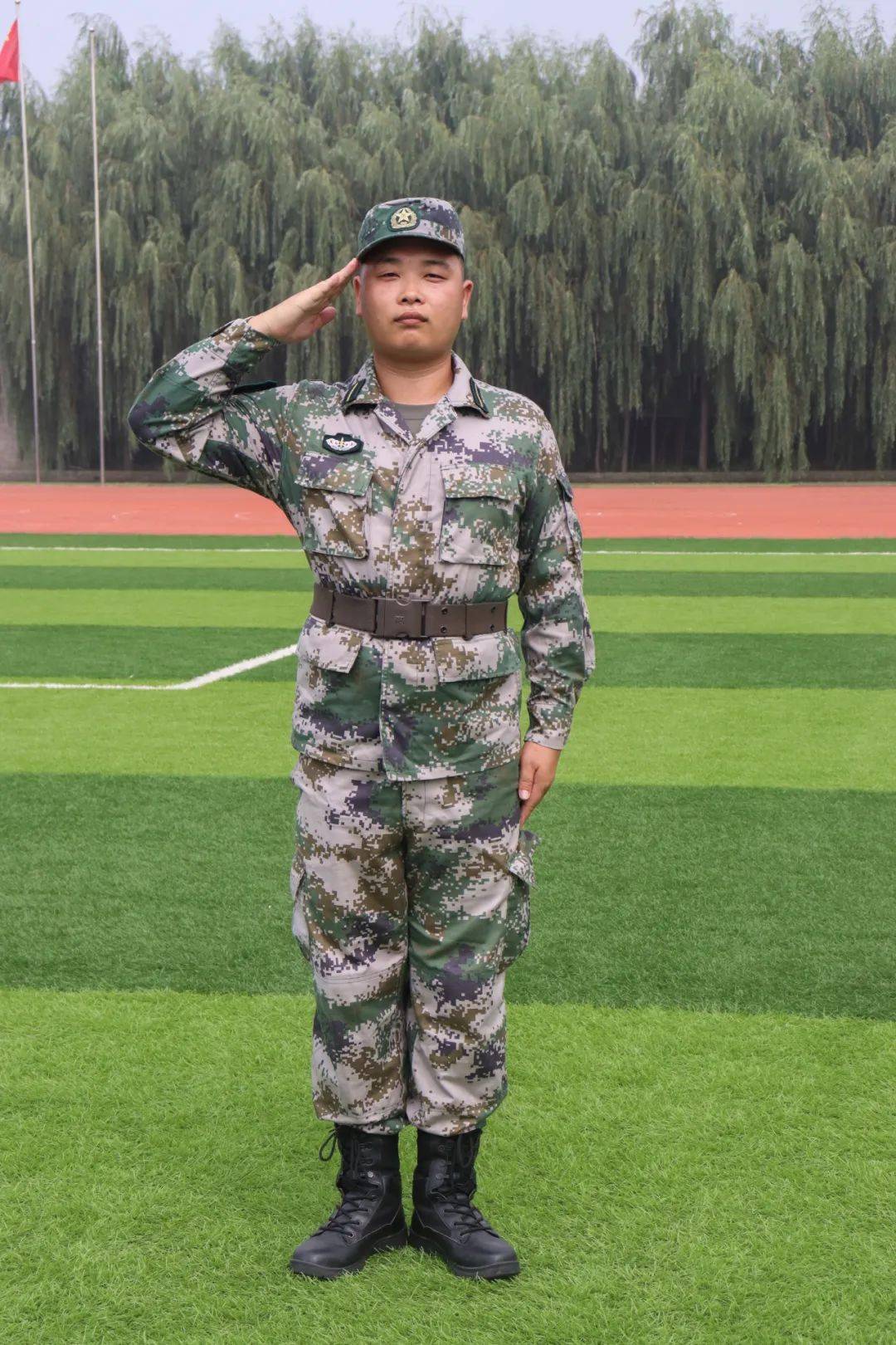 軍訓(xùn)三天日記怎么寫(xiě)_軍訓(xùn)日記第三天_軍訓(xùn)三天日記500字