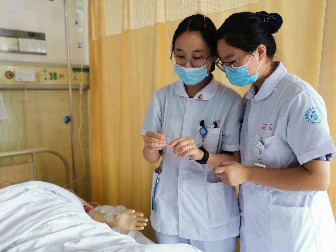 理科女生最吃香的十大職業_2021理科女生十大熱門職業_理科女生職業推薦