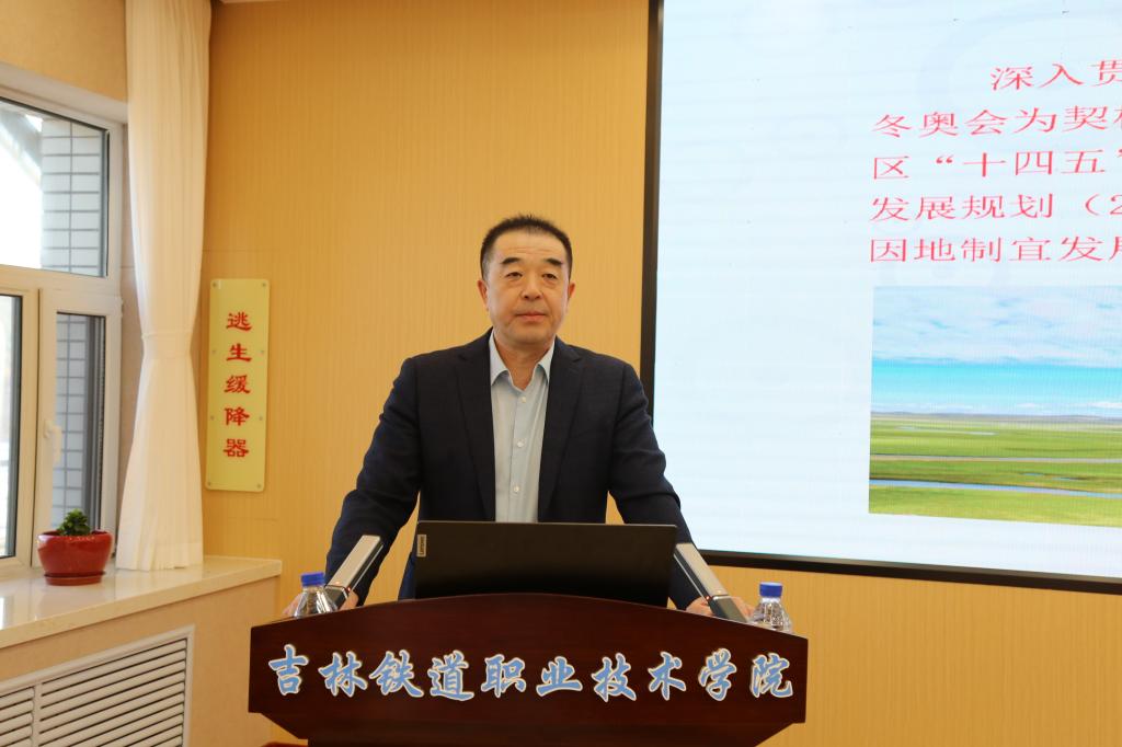 瀟湘職業(yè)學(xué)院13042_湖南瀟湘職業(yè)學(xué)院怎么樣_湖南瀟湘職業(yè)學(xué)院在那里？怎么樣？