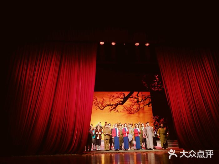 中戲和北影哪個(gè)好哪個(gè)更難考_北影和中戲哪個(gè)更好_中戲和北影哪個(gè)好 有什么區(qū)別
